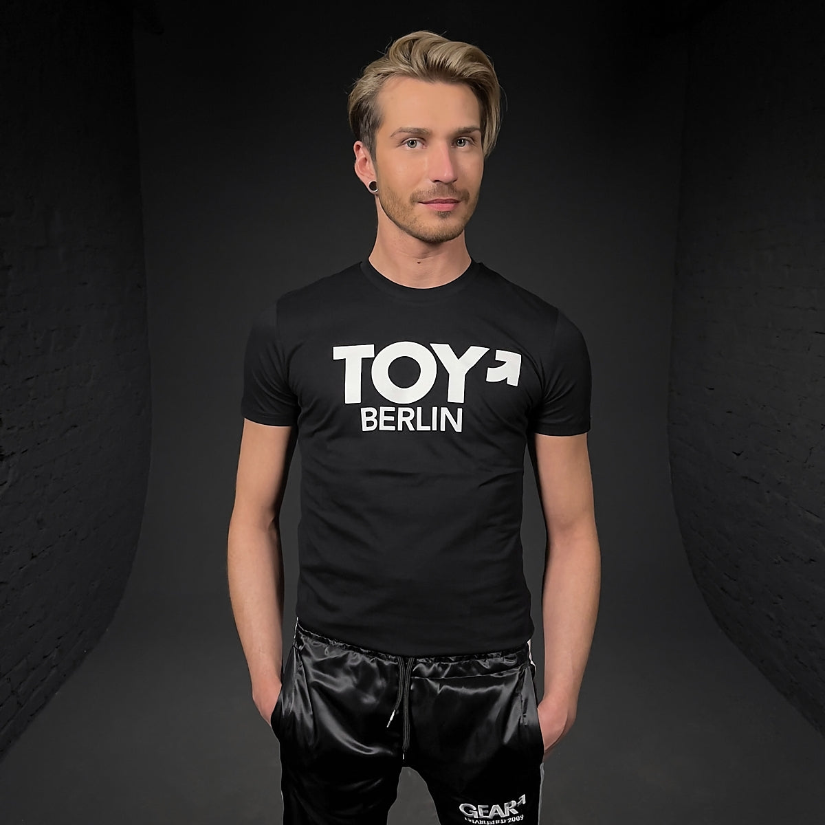GEAR SHIRT TOY – GEAR Berlin